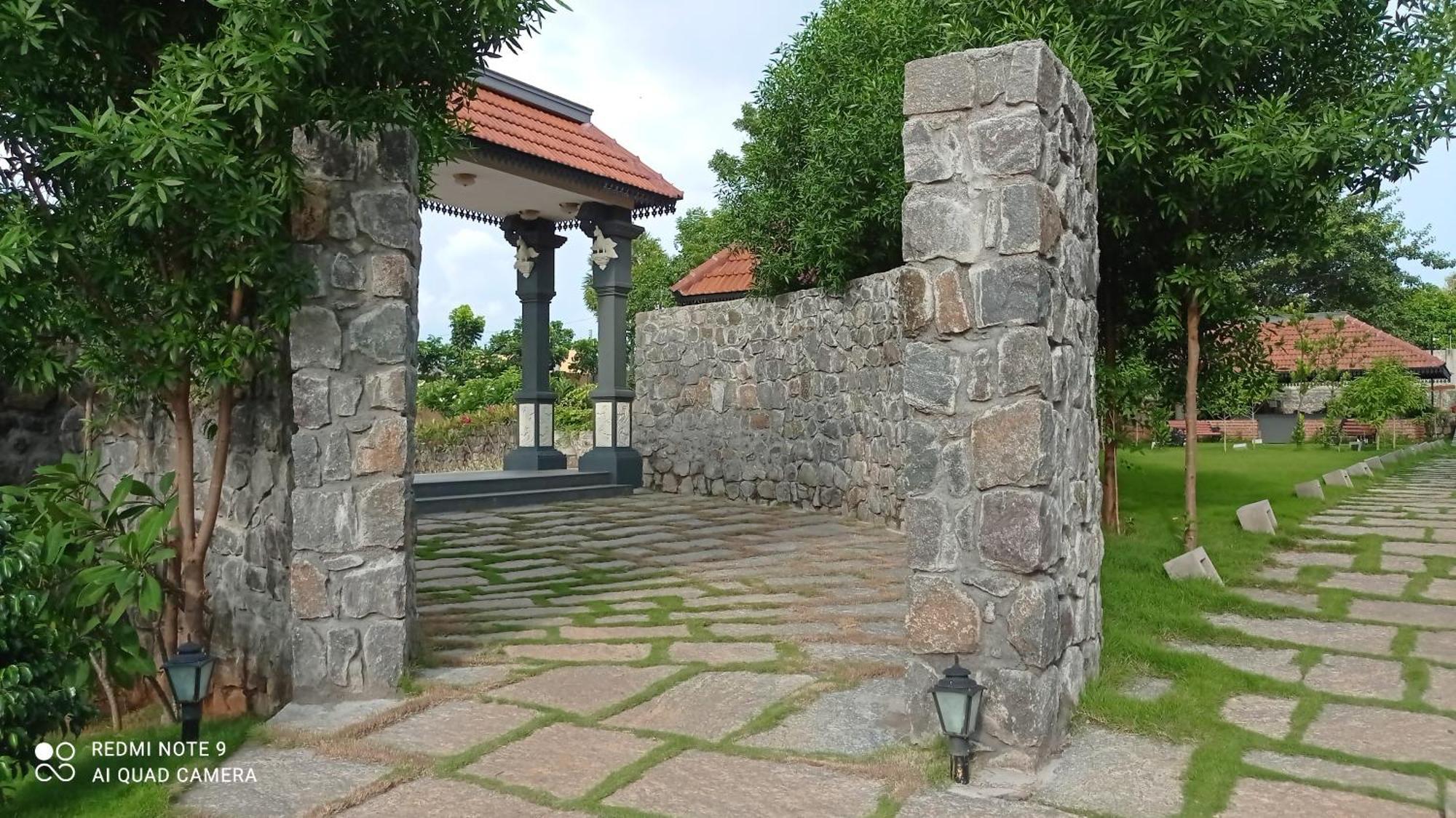 Hibis By Sparsa Vellore Esterno foto